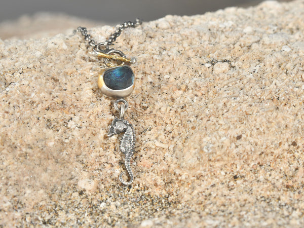 'Luz del Mar' Necklace: Blue Tourmaline and Seahorse in Mystical Harmony, Silver with Gold